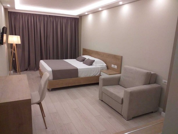 Imagen de la habitación del Hotel Amber Albania. Foto 16