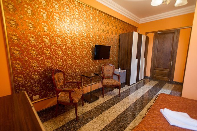 Imagen de la habitación del Hotel Amber, Batumi. Foto 3