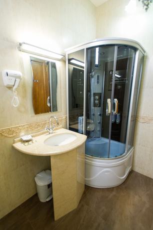 Imagen de la habitación del Hotel Amber, Batumi. Foto 14