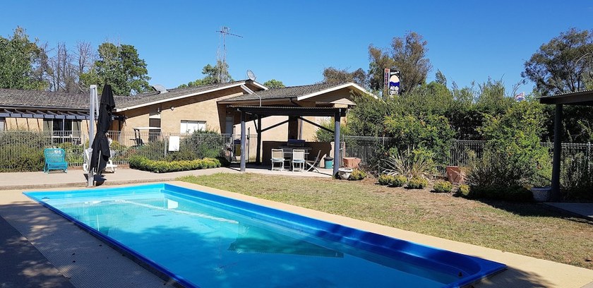 Imagen de la piscina del Hotel Amber Court Motel, Coonabarabran. Foto 20