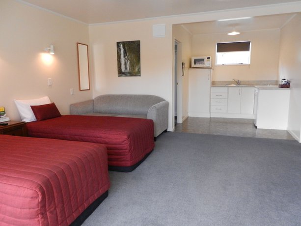 Imagen de la habitación del Hotel Amber Court Motel. Foto 9