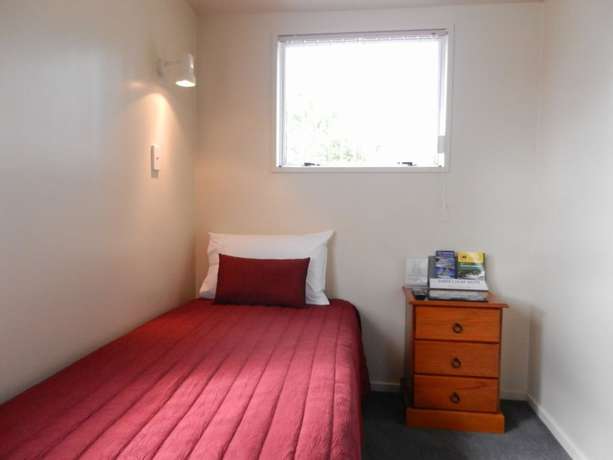 Imagen de la habitación del Hotel Amber Court Motel. Foto 10