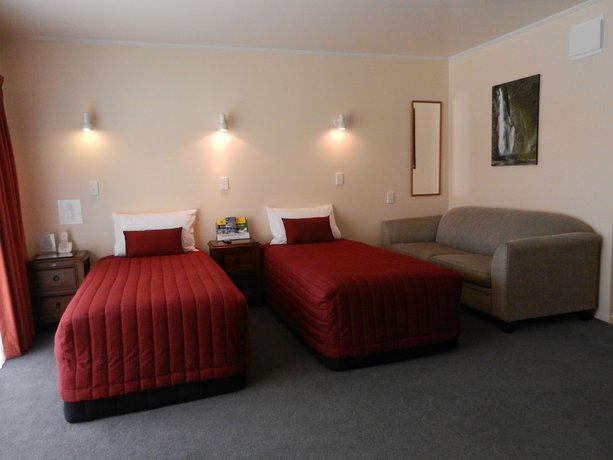 Imagen de la habitación del Hotel Amber Court Motel. Foto 16