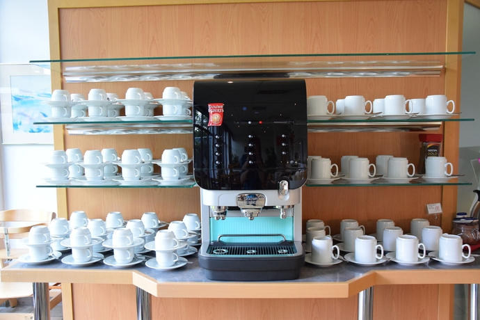 Imagen del bar/restaurante del Hotel Amber Econtel München. Foto 2