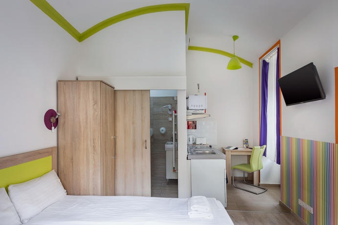 Imagen de la habitación del Hotel Amber Gardenview Studios. Foto 9