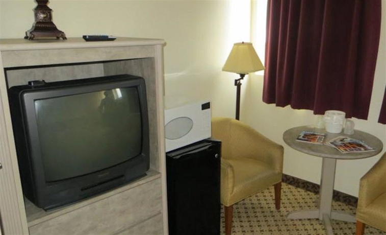 Imagen de la habitación del Hotel Amber Inn, Chicago. Foto 8