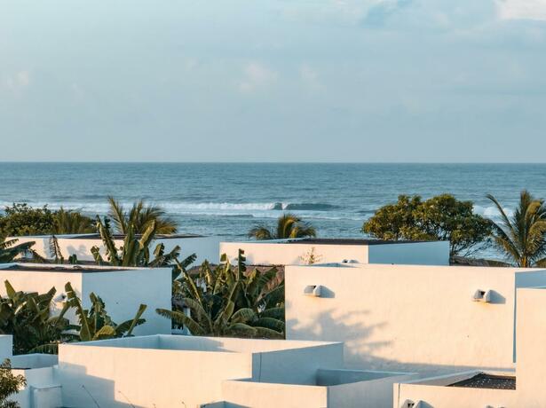 Imagen general del Hotel Amber Lombok Beach Resort. Foto 86