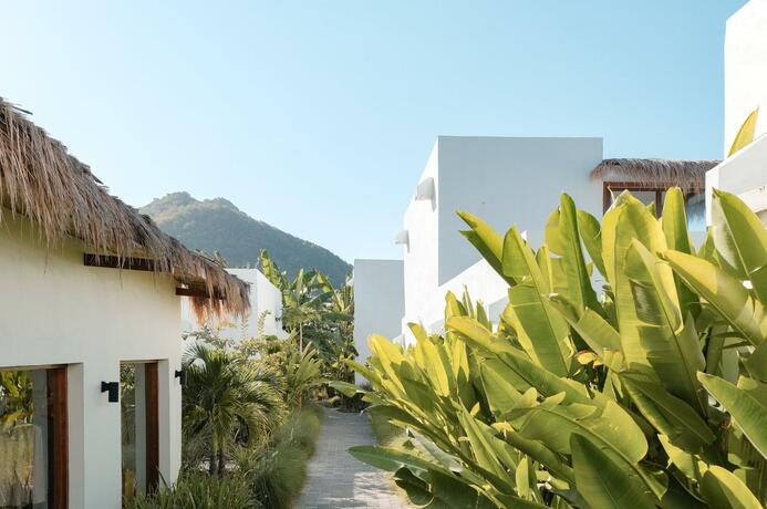 Imagen general del Hotel Amber Lombok Beach Resort. Foto 101