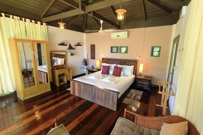 Imagen de la habitación del Hotel Amber Sands Beach Resort. Foto 14