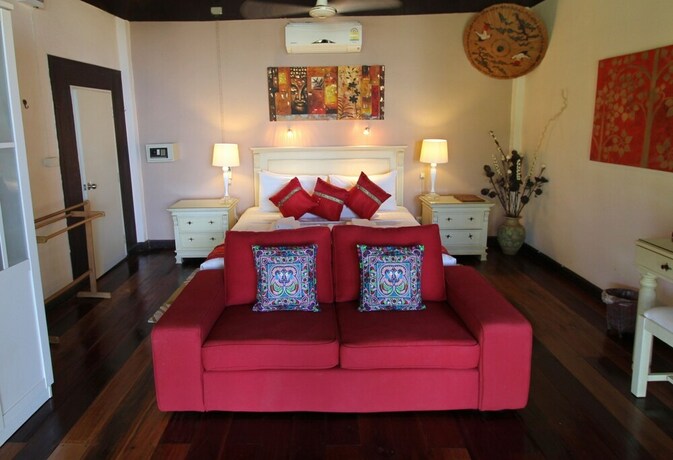 Imagen de la habitación del Hotel Amber Sands Beach Resort. Foto 19