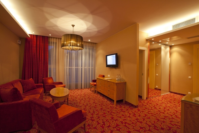 Imagen de la habitación del Hotel Amber Spa Boutique. Foto 13