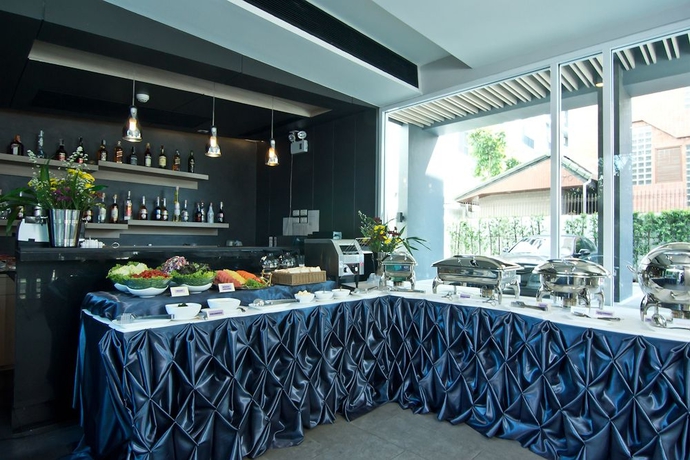 Imagen del bar/restaurante del Hotel Amber Sukhumvit 85. Foto 3
