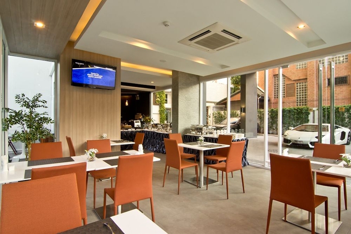 Imagen del bar/restaurante del Hotel Amber Sukhumvit 85. Foto 5