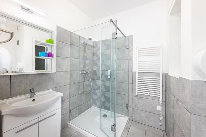 Imagen de la habitación del Hotel Amber Terrace Studio. Foto 7