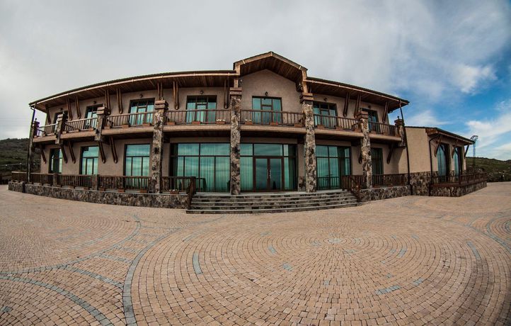 Imagen del bar/restaurante del Hotel Amberd. Foto 4