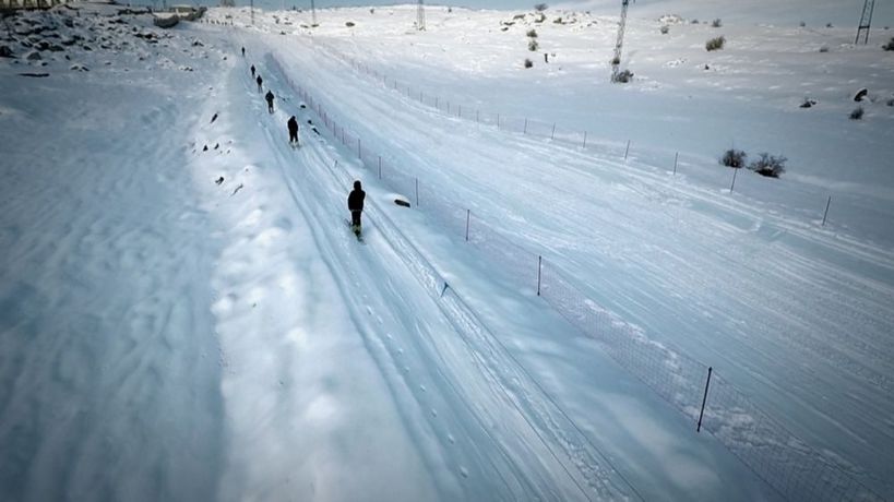 Imagen de la piscina del Hotel Amberd. Foto 12