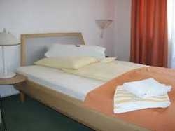 Imagen de la habitación del Hotel Ambert. Foto 5