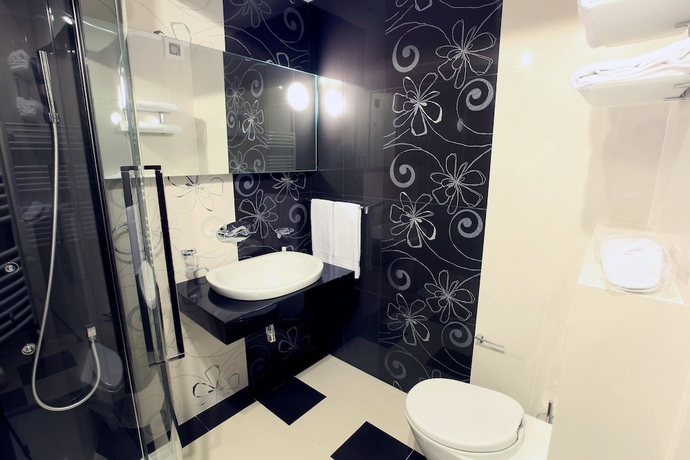 Imagen de la habitación del Hotel Ambiance, Bucarest. Foto 12