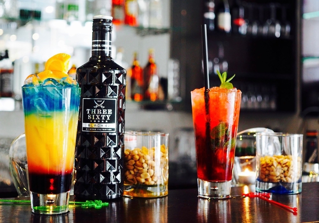 Imagen del bar/restaurante del Hotel Ambiance Rivoli. Foto 5