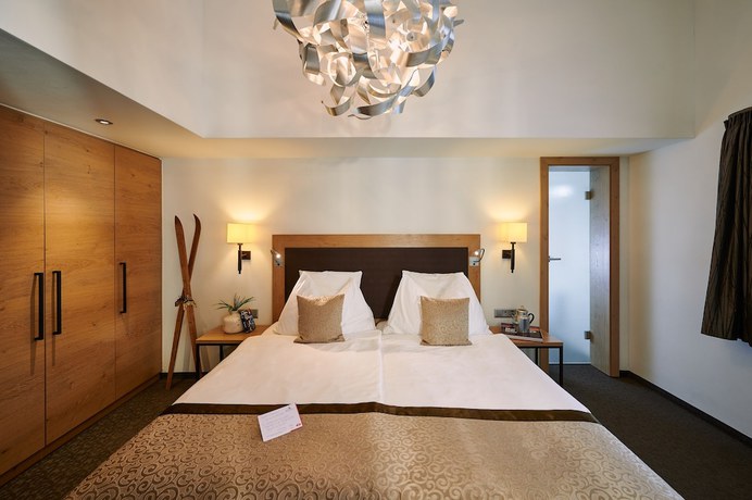 Imagen de la habitación del Hotel Ambiance Superior. Foto 9
