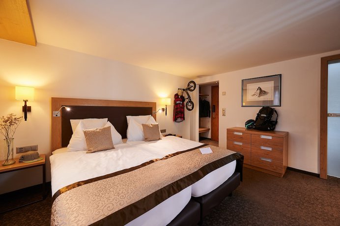 Imagen de la habitación del Hotel Ambiance Superior. Foto 10