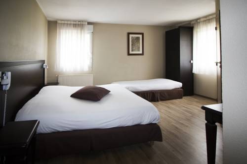 Imagen de la habitación del Hotel Ambiance, VILLEFRANCHE-SUR-SAONE. Foto 6