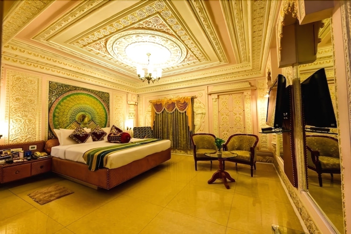 Imagen de la habitación del Hotel Ambica Empire. Foto 12