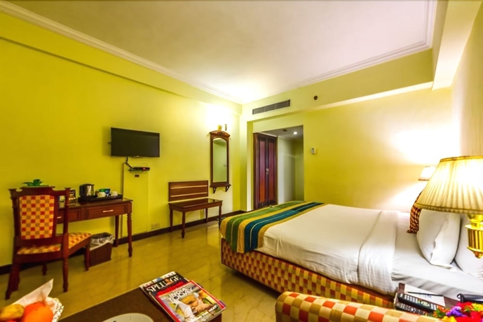 Imagen de la habitación del Hotel Ambica Empire. Foto 14