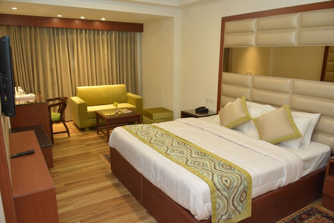 Imagen de la habitación del Hotel Ambica Katra. Foto 9