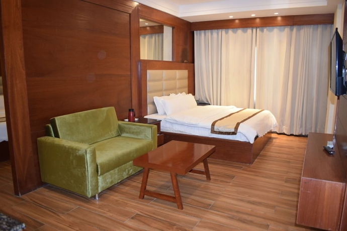 Imagen de la habitación del Hotel Ambica Katra. Foto 12