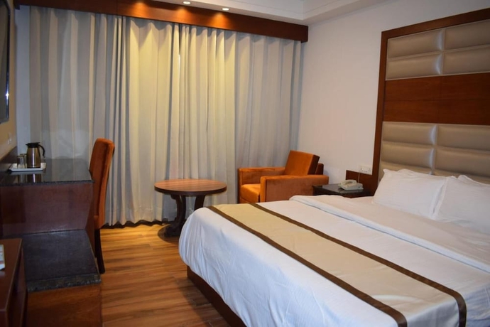 Imagen de la habitación del Hotel Ambica Katra. Foto 14
