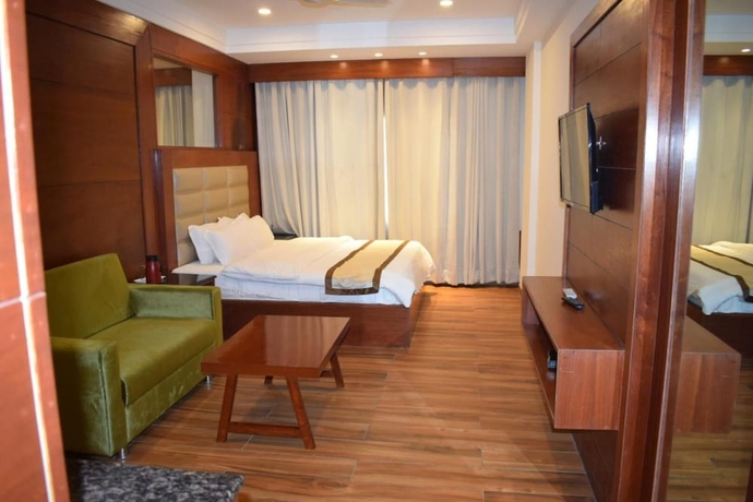 Imagen de la habitación del Hotel Ambica Katra. Foto 16