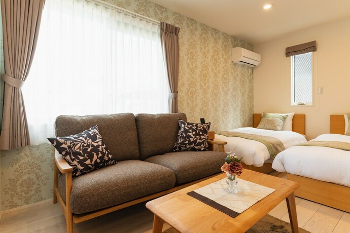 Imagen de la habitación del Hotel Ambicia Sasebo. Foto 30