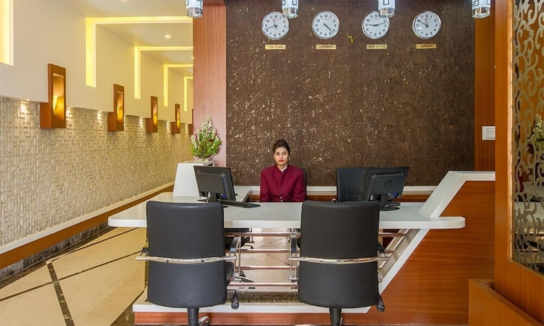 Imagen de los interiores del Hotel Ambience Gwalior. Foto 17