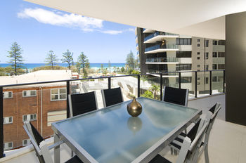 Imagen de los exteriores del Hotel Ambience On Burleigh Beach. Foto 9