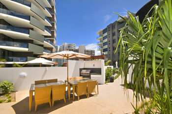 Imagen de los exteriores del Hotel Ambience On Burleigh Beach. Foto 10