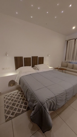 Imagen de la habitación del Hotel Ambience Suites. Foto 13