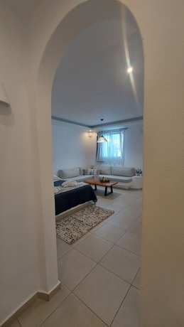 Imagen de la habitación del Hotel Ambience Suites. Foto 18