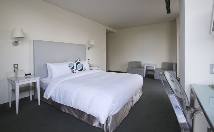 Imagen de la habitación del Hotel Ambience Taipei. Foto 4