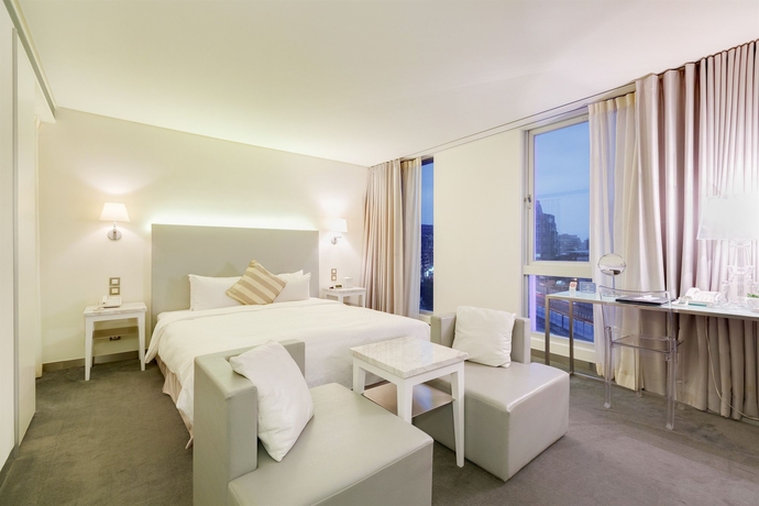 Imagen de la habitación del Hotel Ambience Taipei. Foto 10