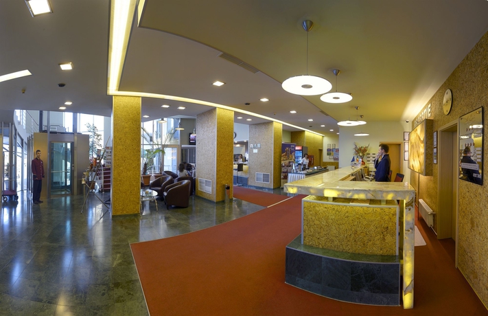 Imagen de los interiores del Hotel Ambient, Brasov. Foto 13