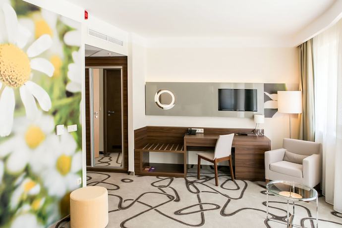 Imagen de la habitación del Hotel Ambient and Aromaspa Sikonda. Foto 4