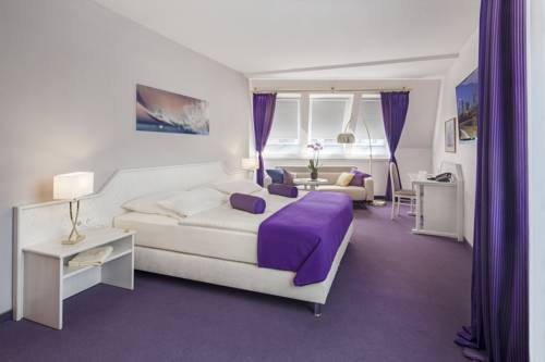 Imagen de la habitación del Hotel Ambiente, B&uuml;ckeburg. Foto 12