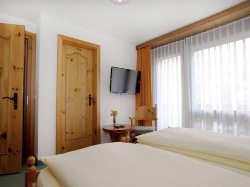 Imagen de la habitación del Hotel Ambiente Guesthouse. Foto 5