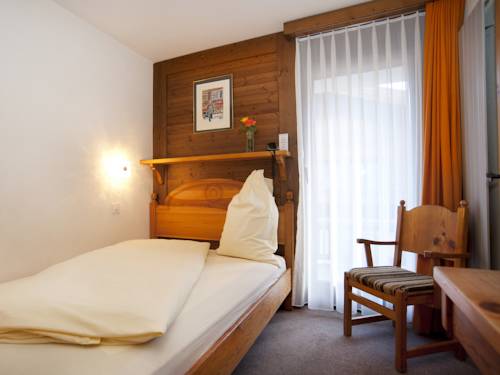 Imagen de la habitación del Hotel Ambiente Guesthouse. Foto 11