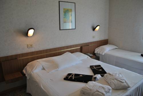 Imagen de la habitación del Hotel Ambienthotels Panoramic. Foto 3