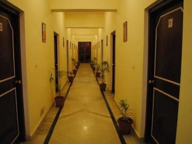 Imagen de los interiores del Hotel Ambika Palace by Shiwani Associate. Foto 18