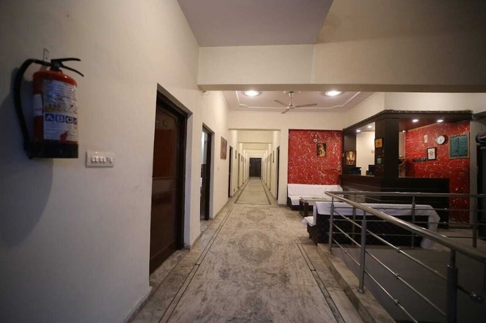 Imagen de la habitación del Hotel Ambika Palace by Shiwani Associate. Foto 16