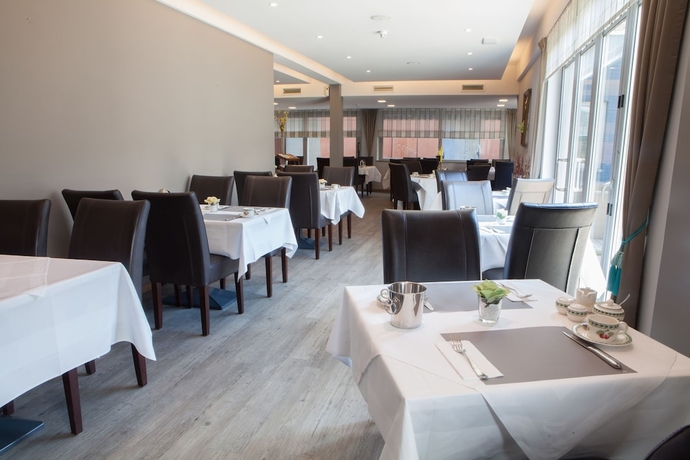 Imagen del bar/restaurante del Hotel Ambiotel. Foto 3