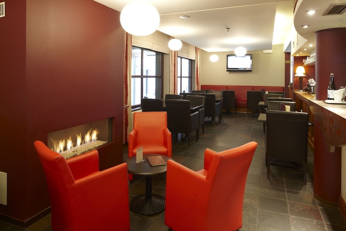 Imagen del bar/restaurante del Hotel Ambiotel. Foto 9